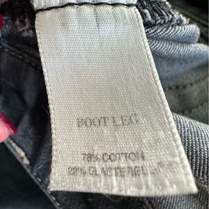 White House Black Market black jeans boot cut 
Vguc